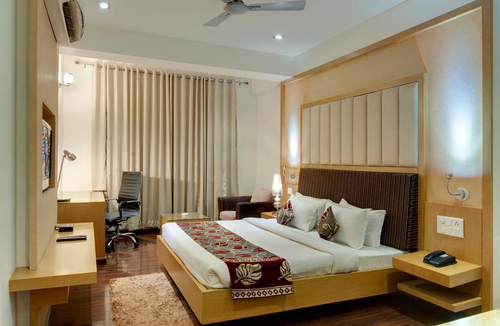 Hotel Balaji Central Ratlam Phòng bức ảnh