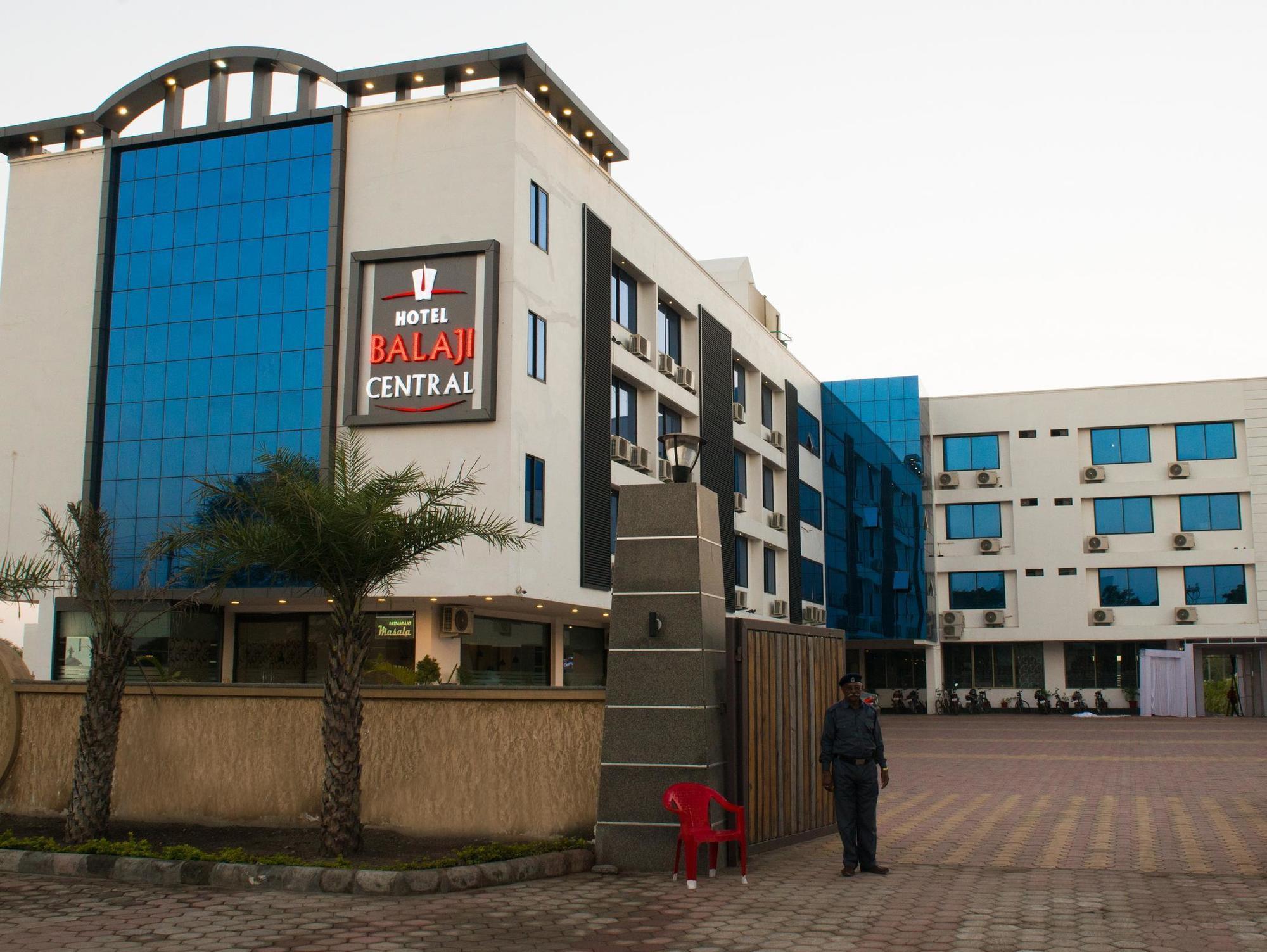 Hotel Balaji Central Ratlam Ngoại thất bức ảnh
